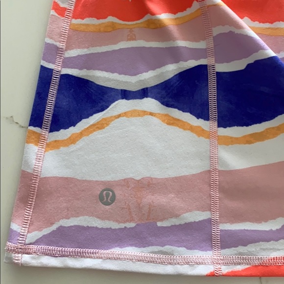 Lululemon Dancing Warrior Tank size 6 - Picture 5 of 6